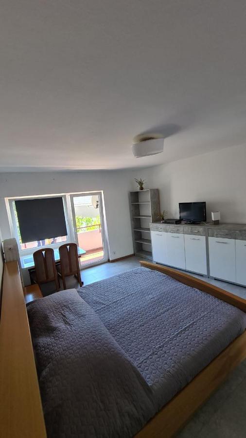 Ferienwohnung Mit Balkon In Krumpendorf Exteriér fotografie